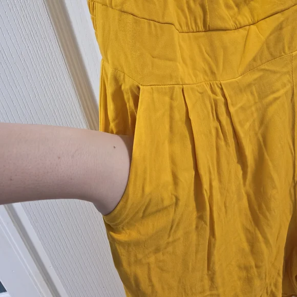 Torrid Yellow Challis Tie-Front Romper- Size 1x - Picture 7 of 11